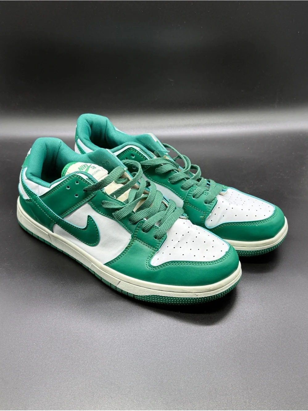 Nike SB Dunk Low Pro White Malachite Sneakers Men's 11 Lace Up Boston Celtics